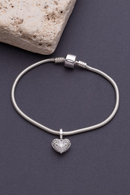 ca5752832c6d7af1a79c295ff016c93c