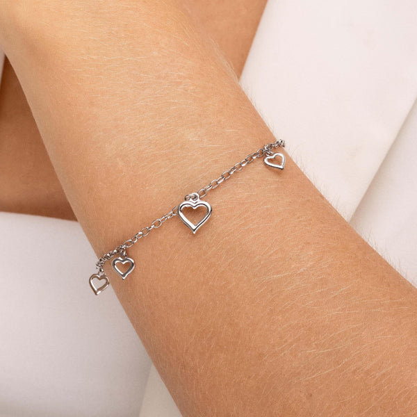 70b102bb9509bad4838922a79912d09e