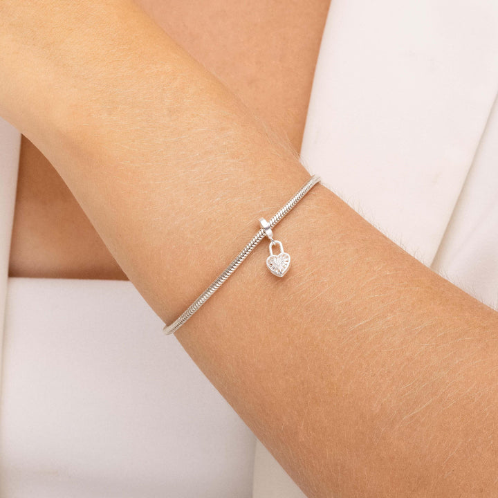 36f505ea7f12a116380a2e4027aeff47